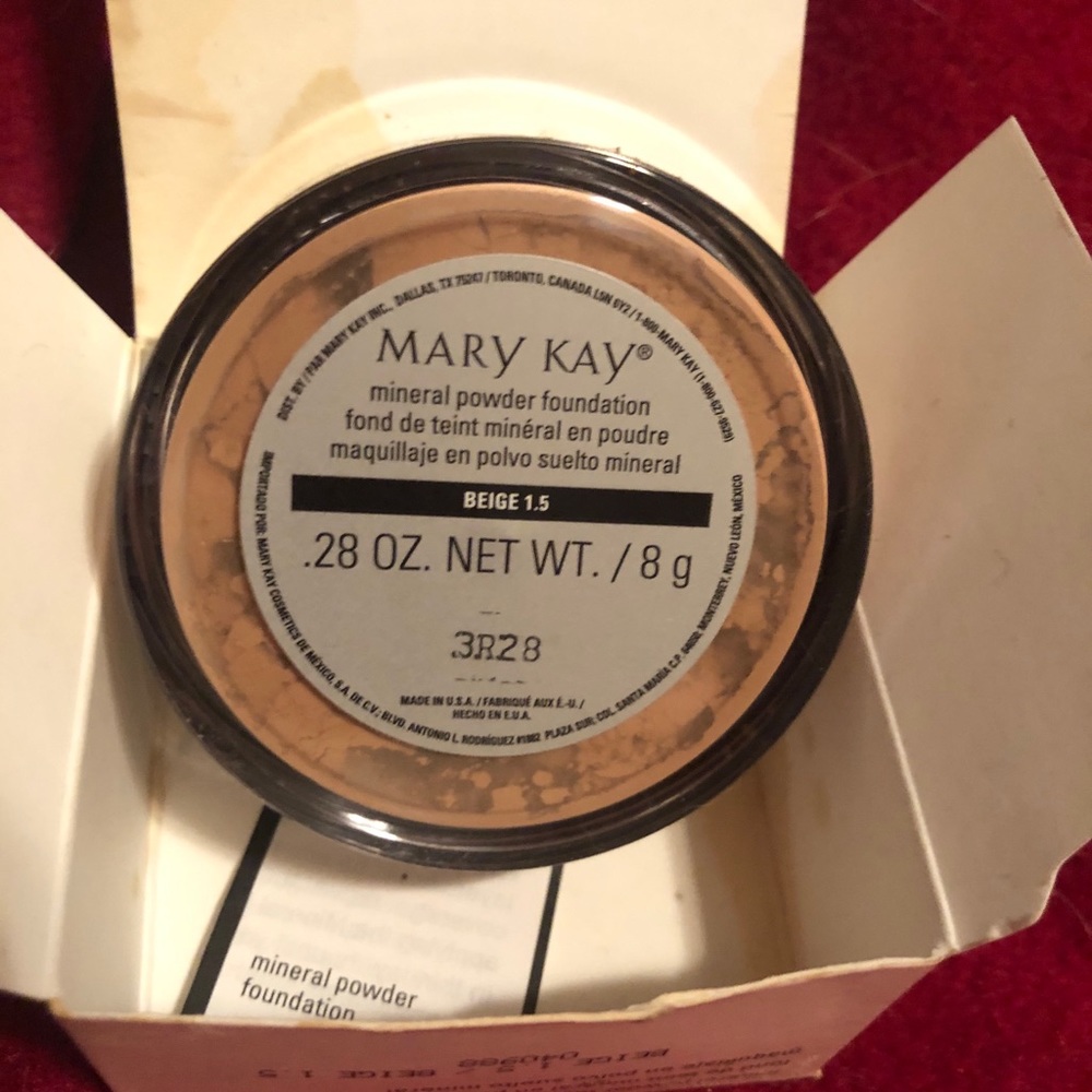 COPY - Mary Kay mineral powder foundation